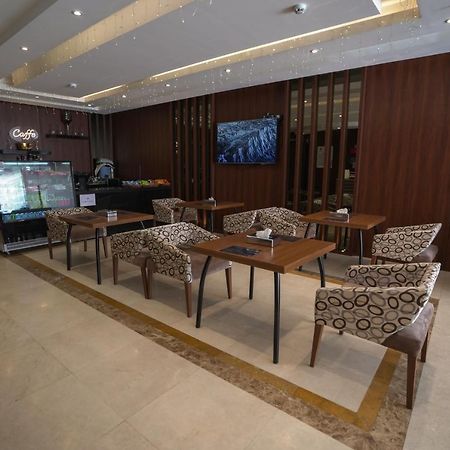Lareen Suites Yidda Exterior foto